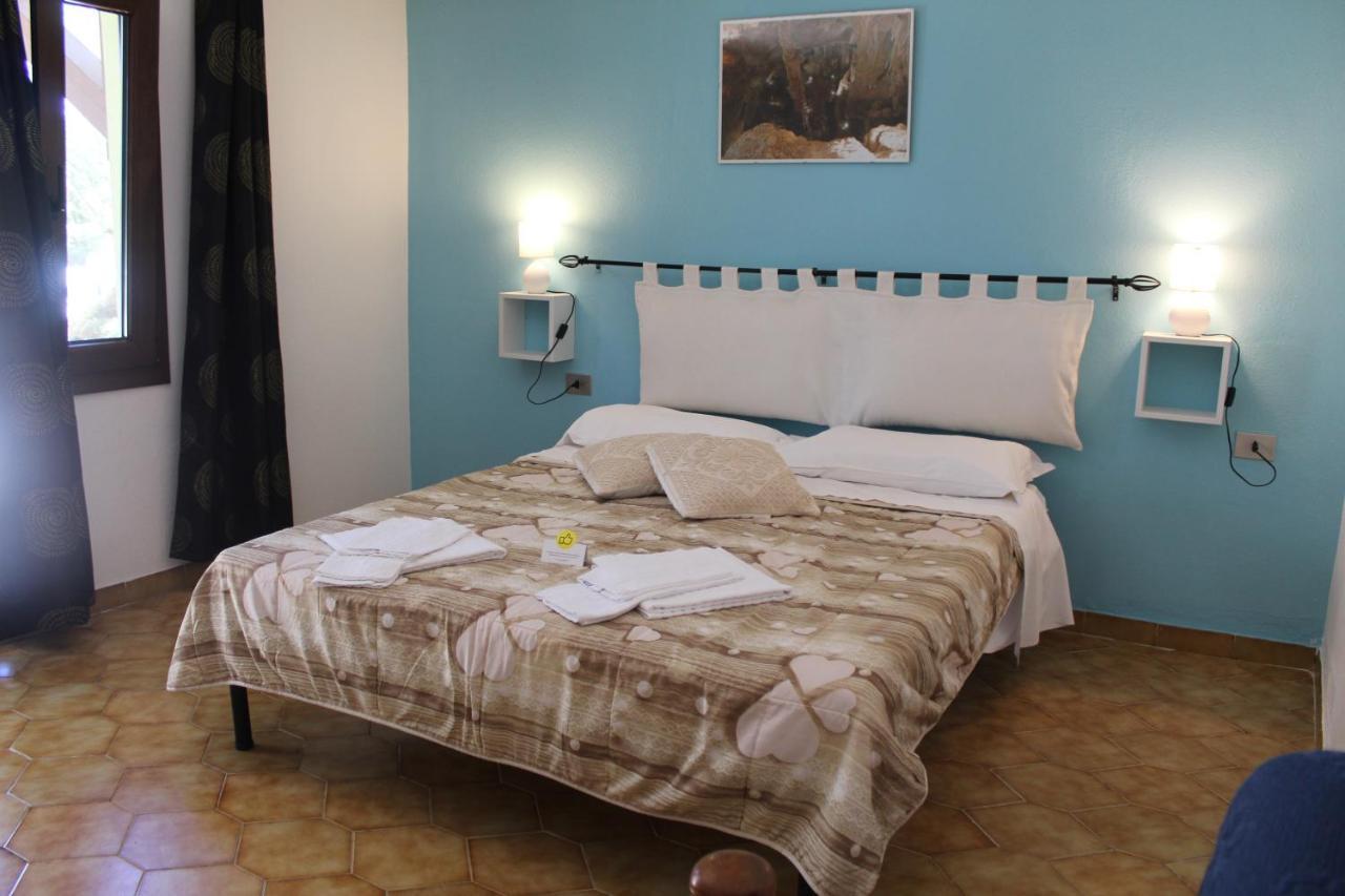 Bed&Breakfast Pira pinta Bed & Breakfast Dorgali Bagian luar foto