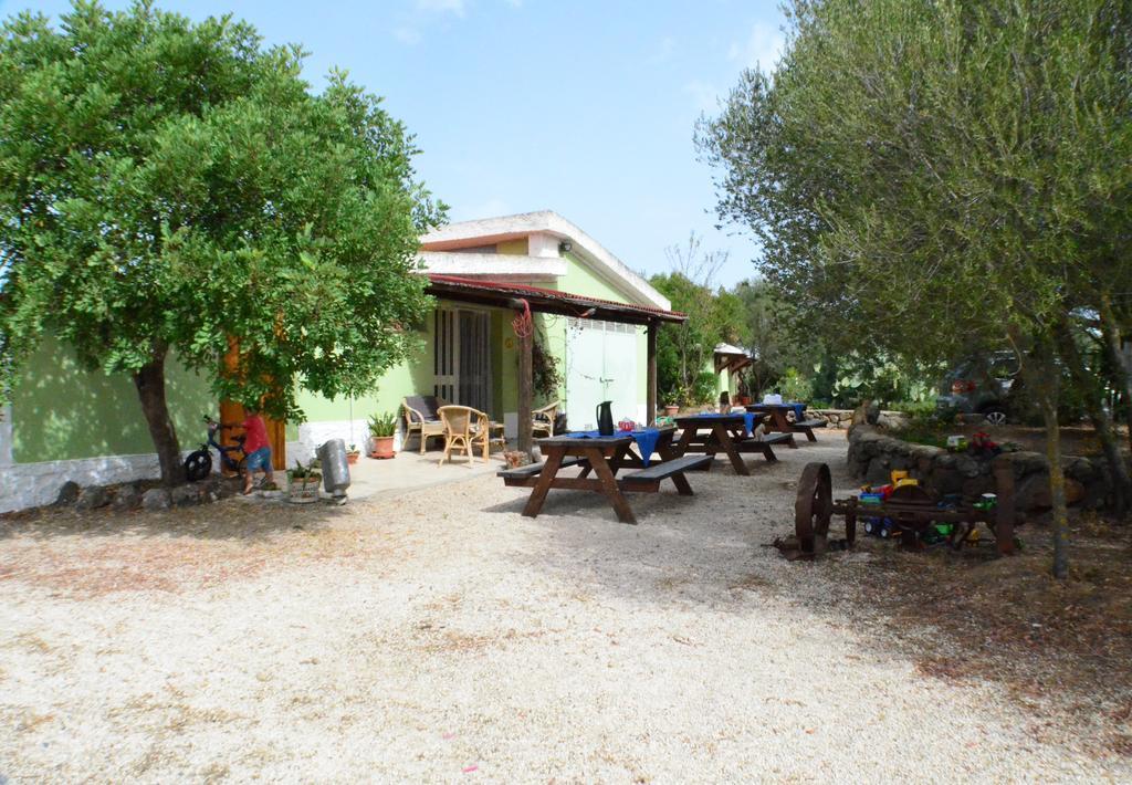 Bed&Breakfast Pira pinta Dorgali Bagian luar foto